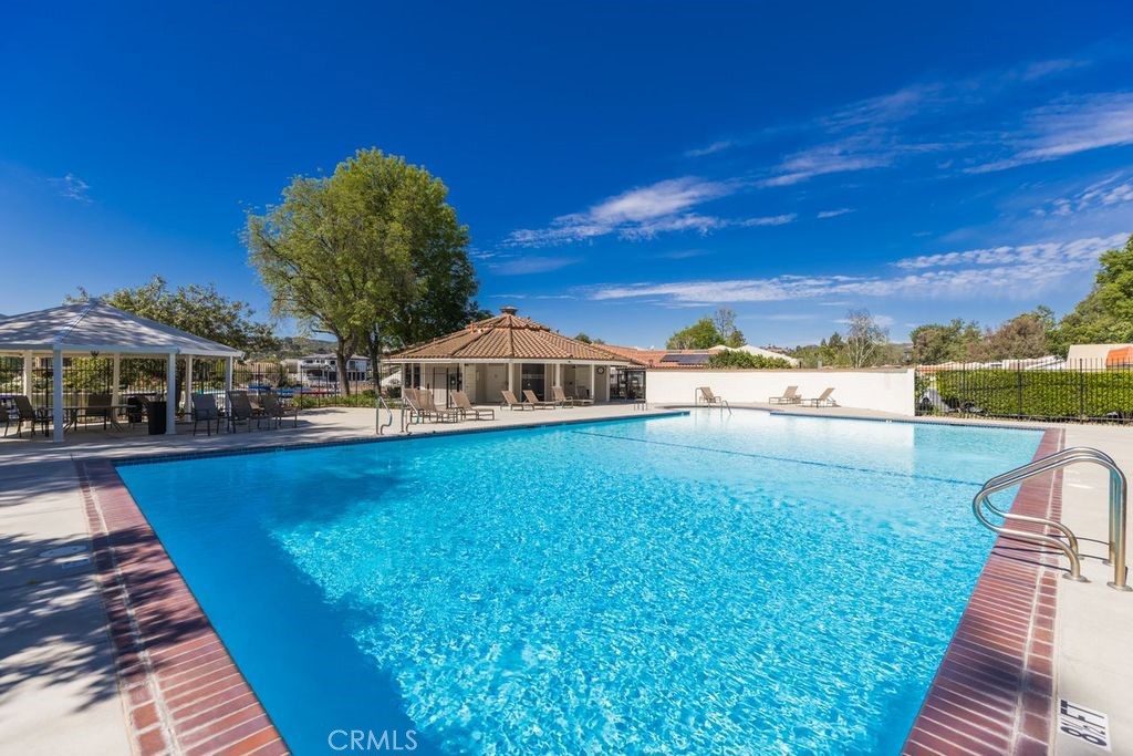 2805 Shoreview Circle