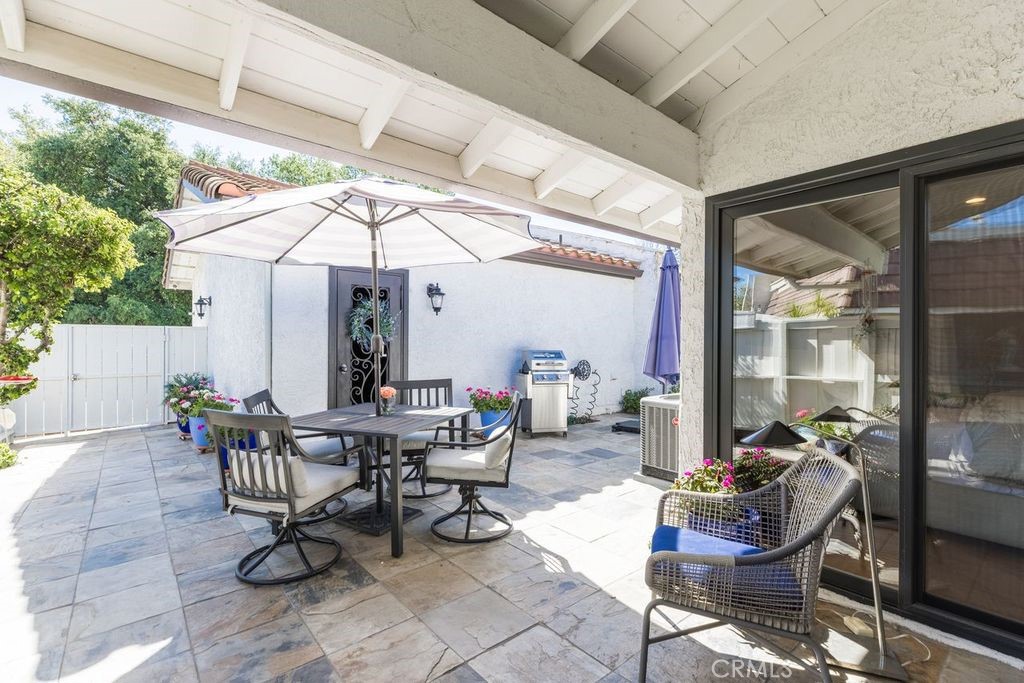 2805 Shoreview Circle