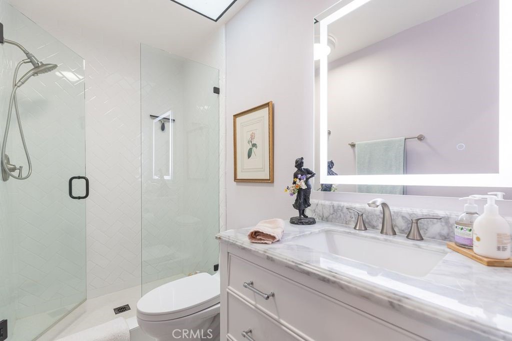 2805 Shoreview Circle