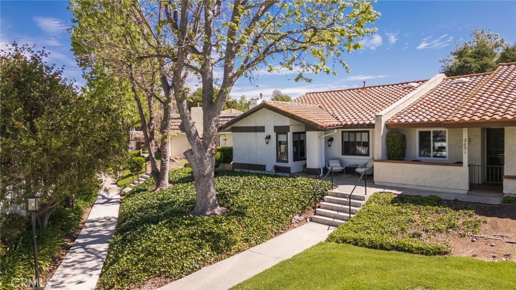 2805 Shoreview Circle