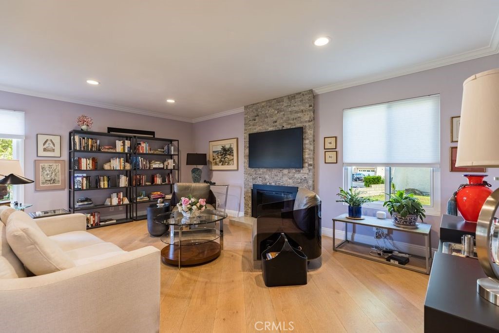 2805 Shoreview Circle