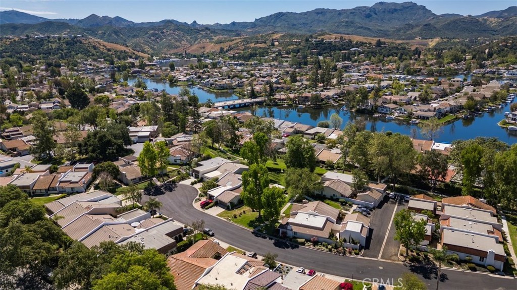 2805 Shoreview Circle