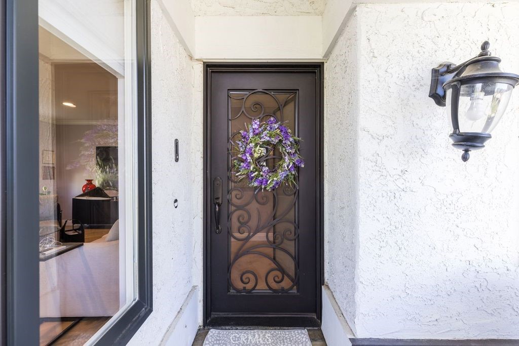 2805 Shoreview Circle