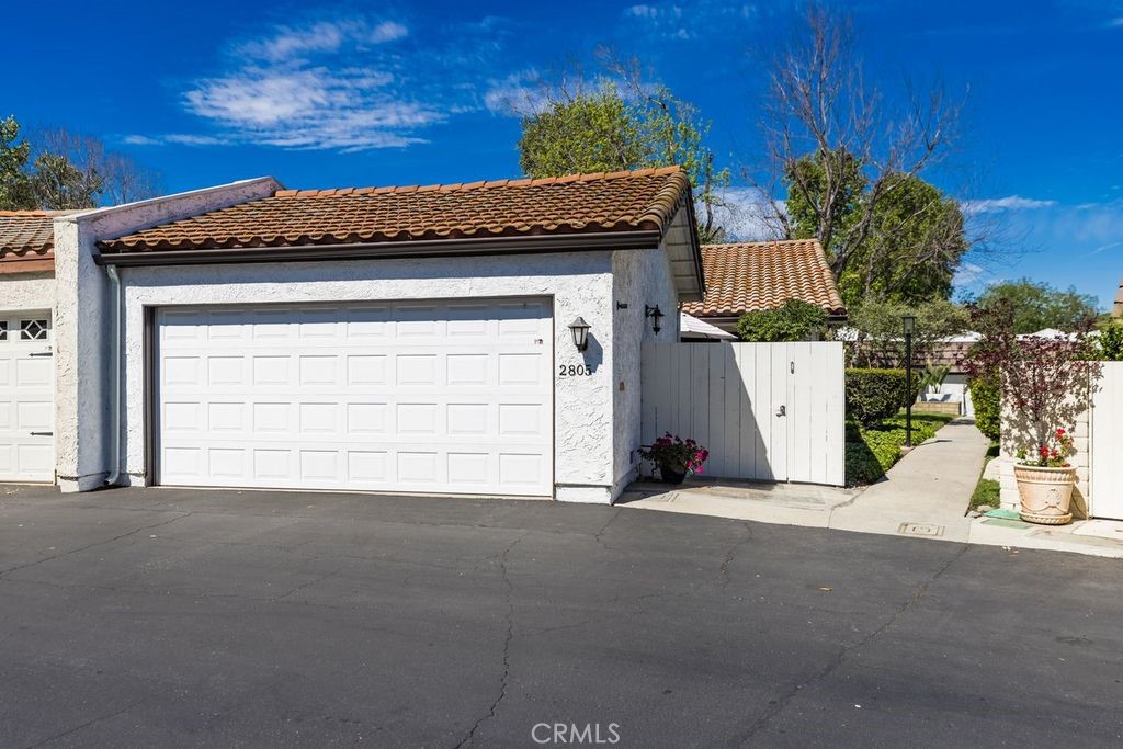 2805 Shoreview Circle