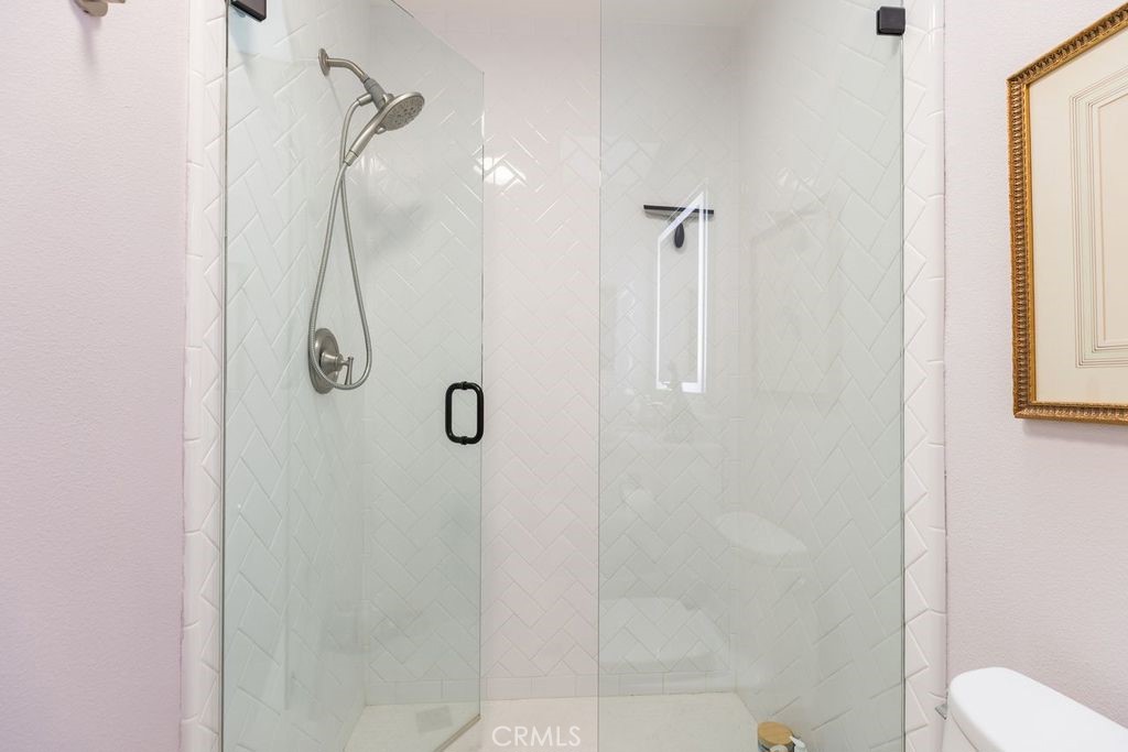 2805 Shoreview Circle