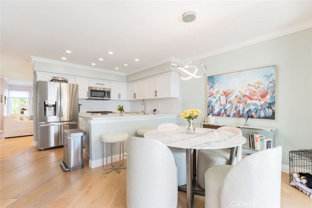 2805 Shoreview Circle