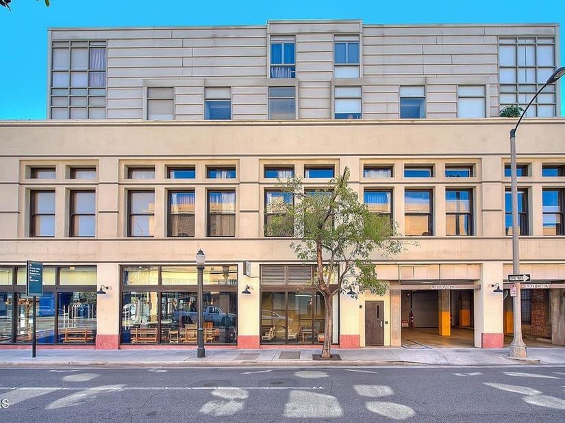 35 N Raymond