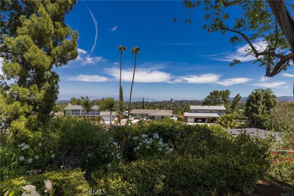 24529 Calvert Street