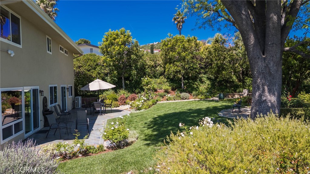 24529 Calvert Street