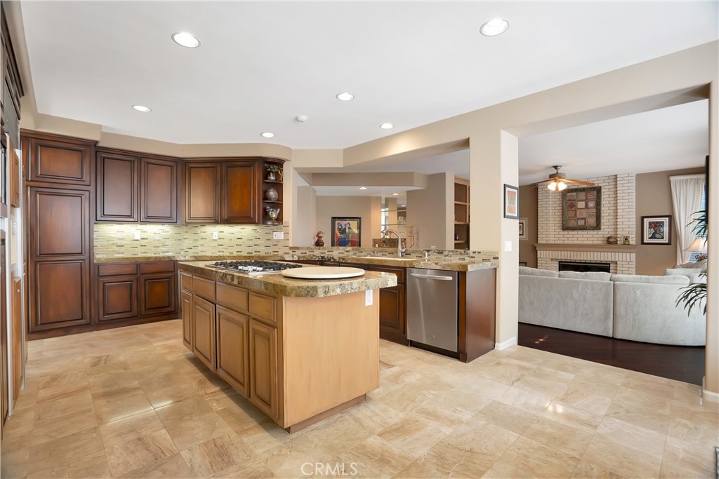 24876 Paseo Primario