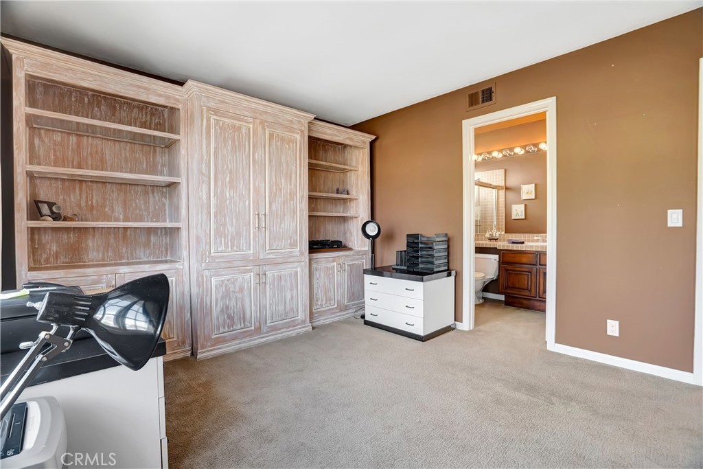 24876 Paseo Primario