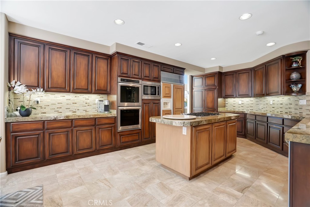 24876 Paseo Primario