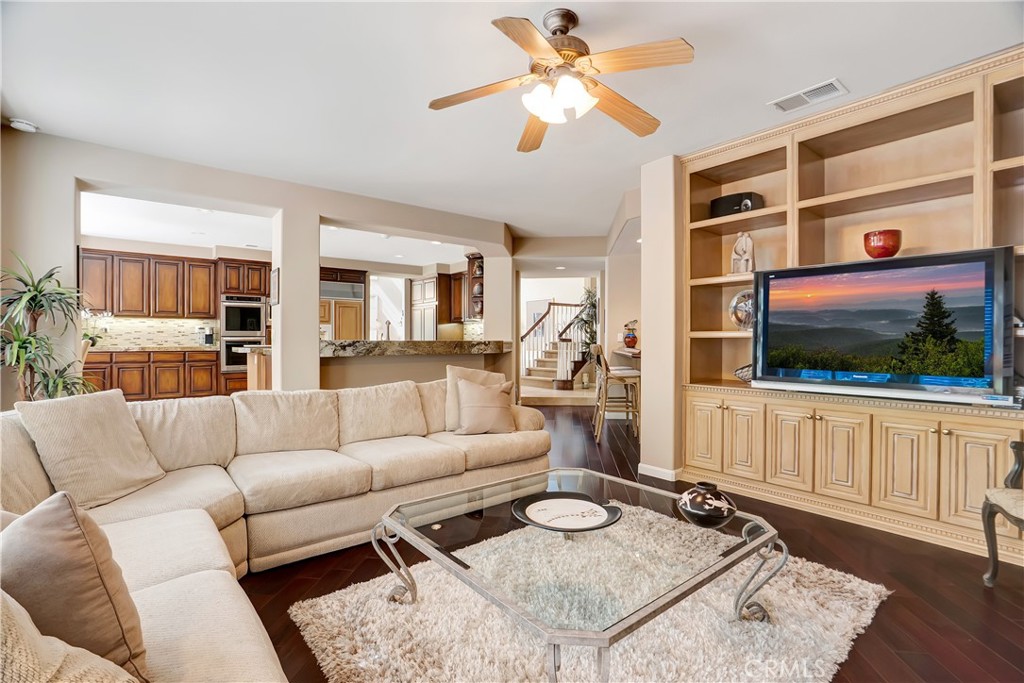 24876 Paseo Primario