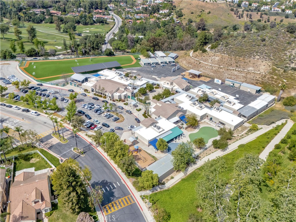 24876 Paseo Primario