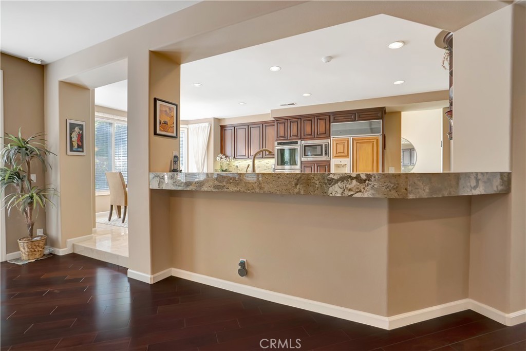 24876 Paseo Primario