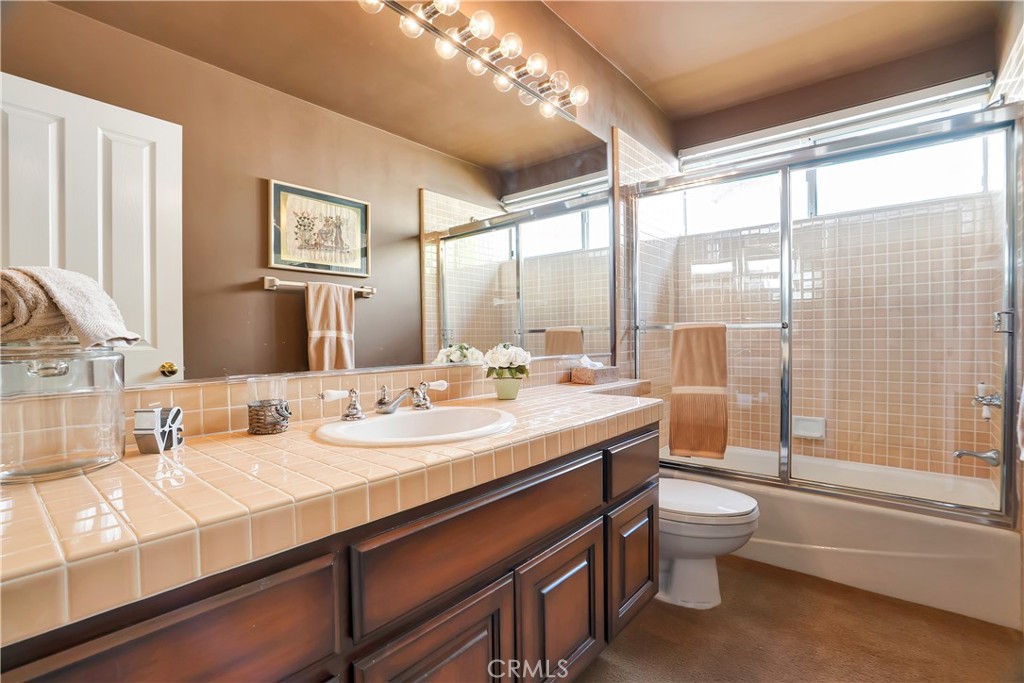 24876 Paseo Primario