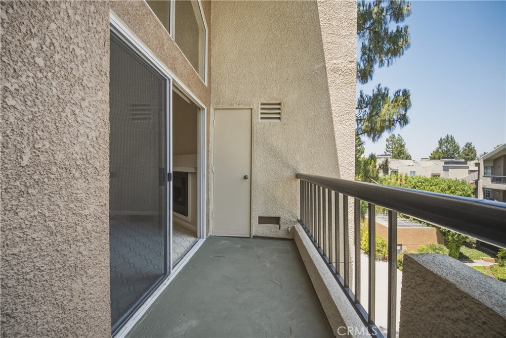 5540 Owensmouth 306