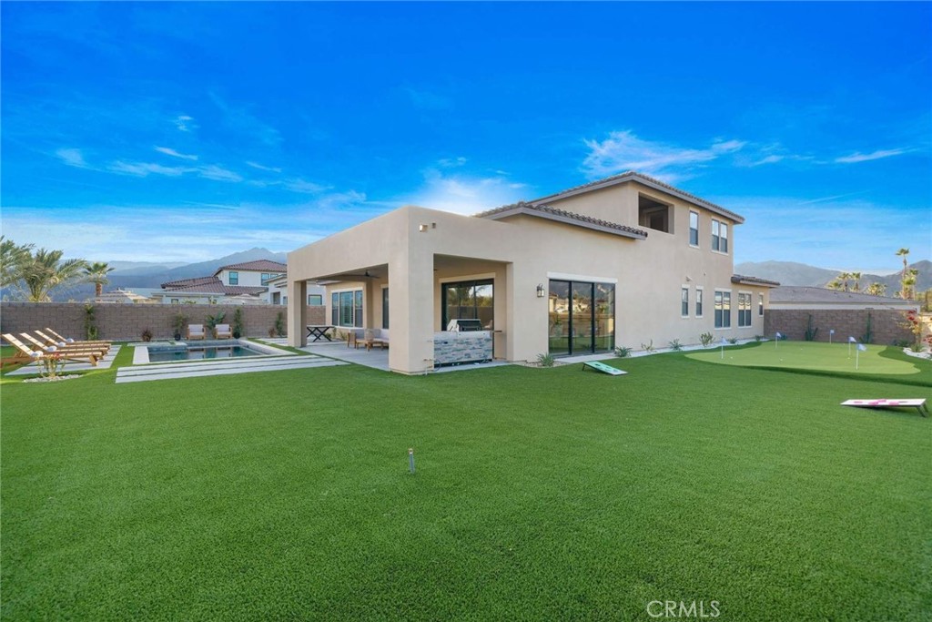 80495 Old Ranch S