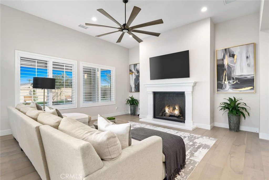 80495 Old Ranch S