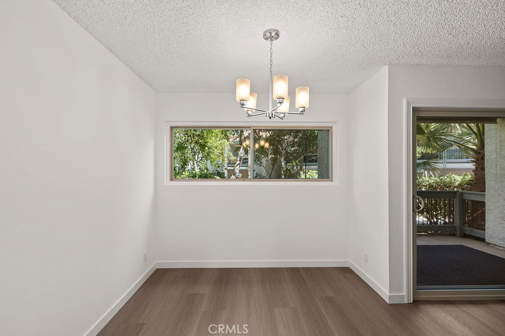 4716 Park Granada 198