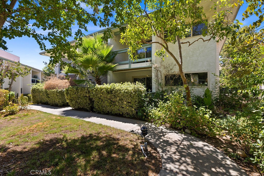4716 Park Granada 198