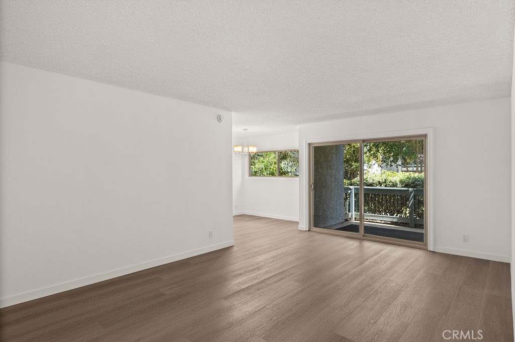4716 Park Granada 198