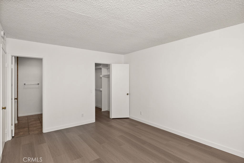 4716 Park Granada 198