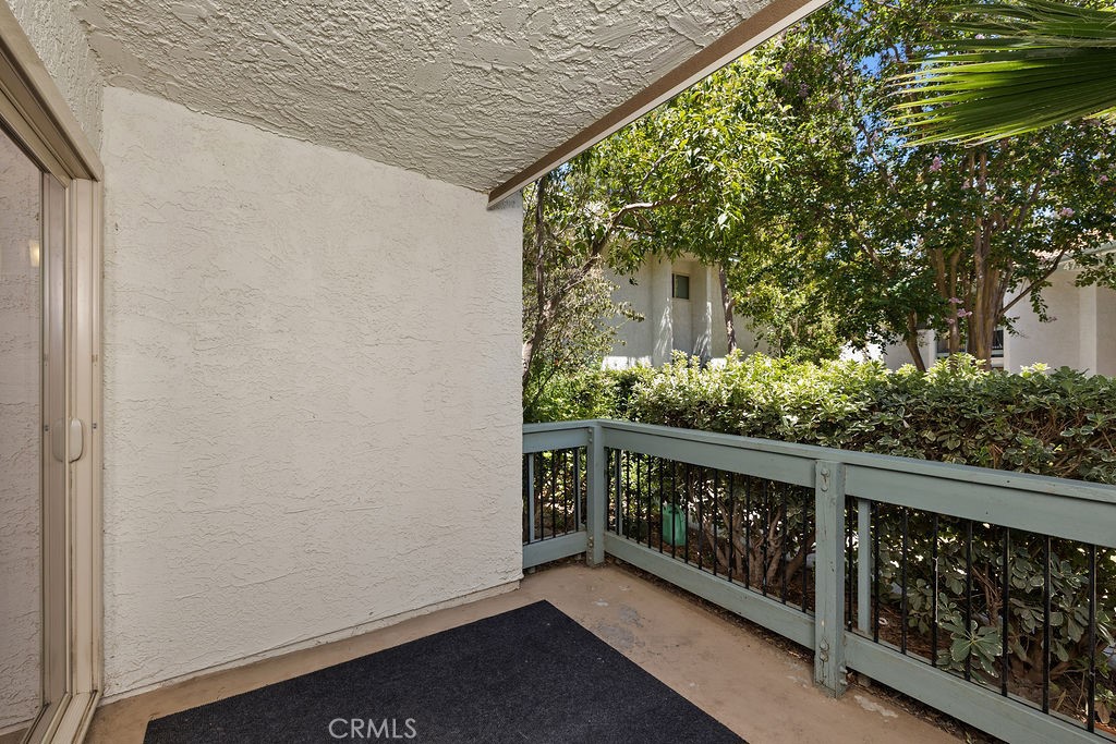 4716 Park Granada 198