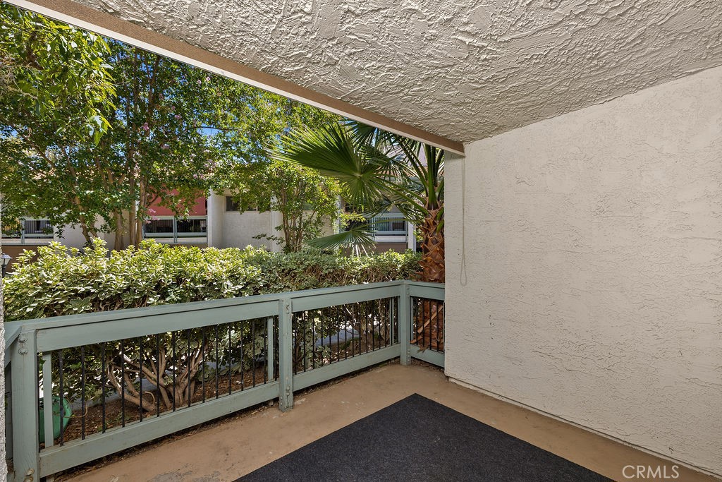 4716 Park Granada 198