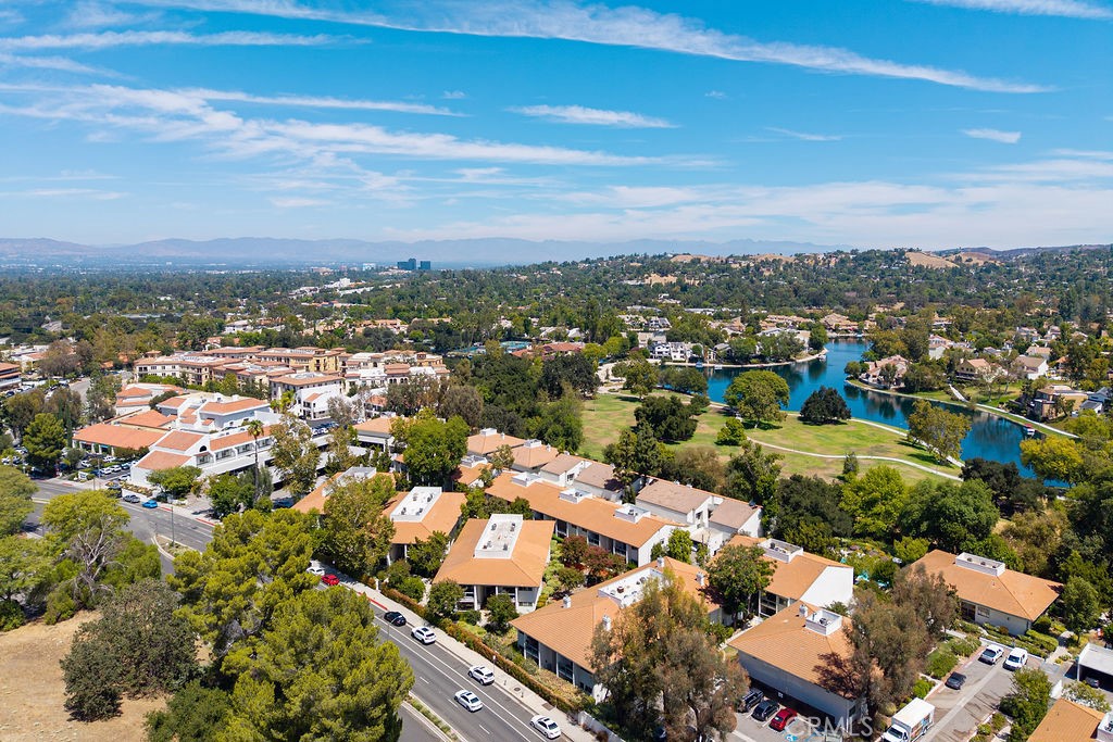 4716 Park Granada 198