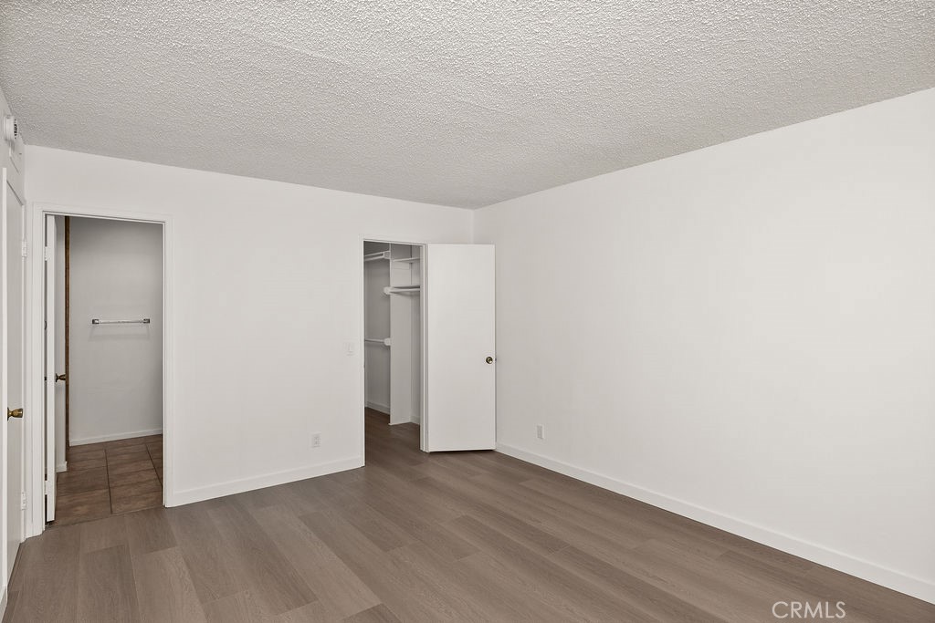 4716 Park Granada 198