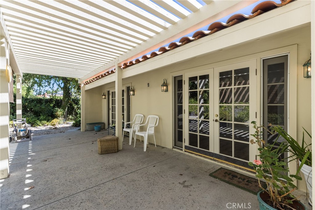 23252 Park Ensenada