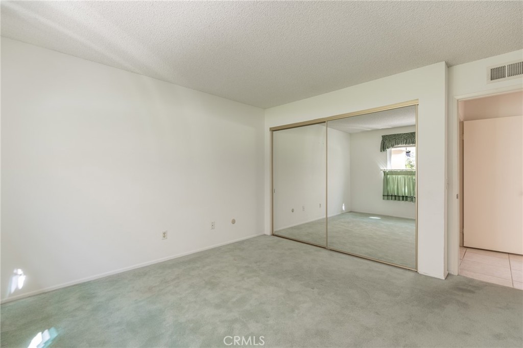 23252 Park Ensenada
