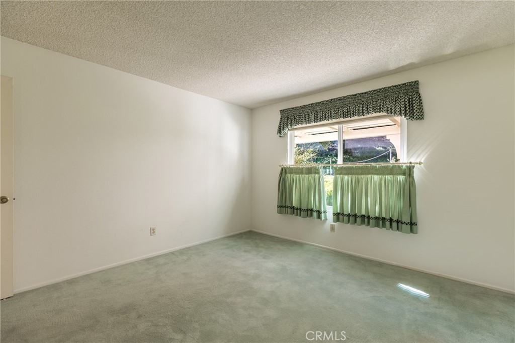 23252 Park Ensenada