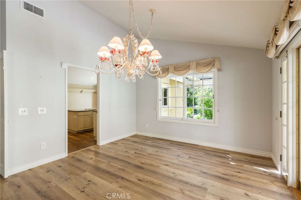 23252 Park Ensenada