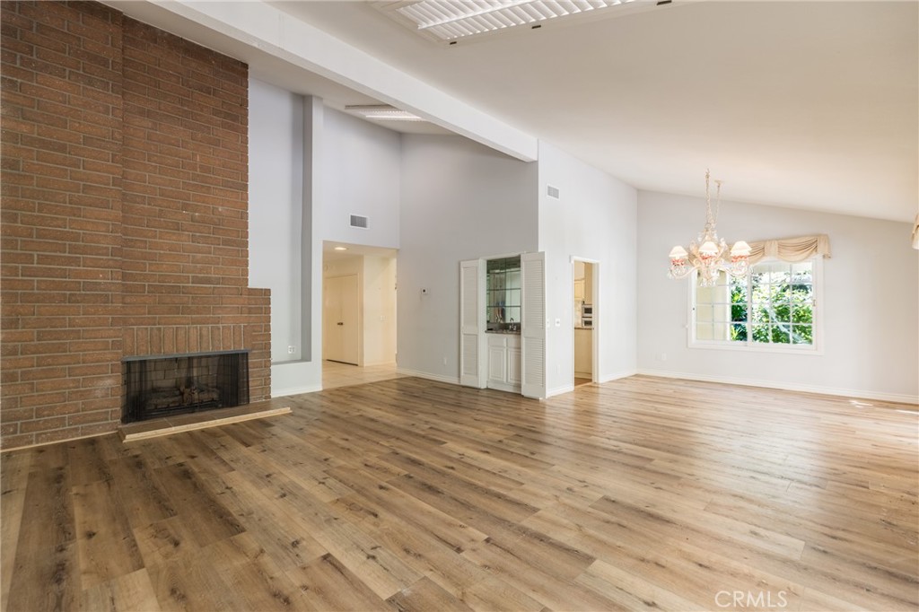 23252 Park Ensenada