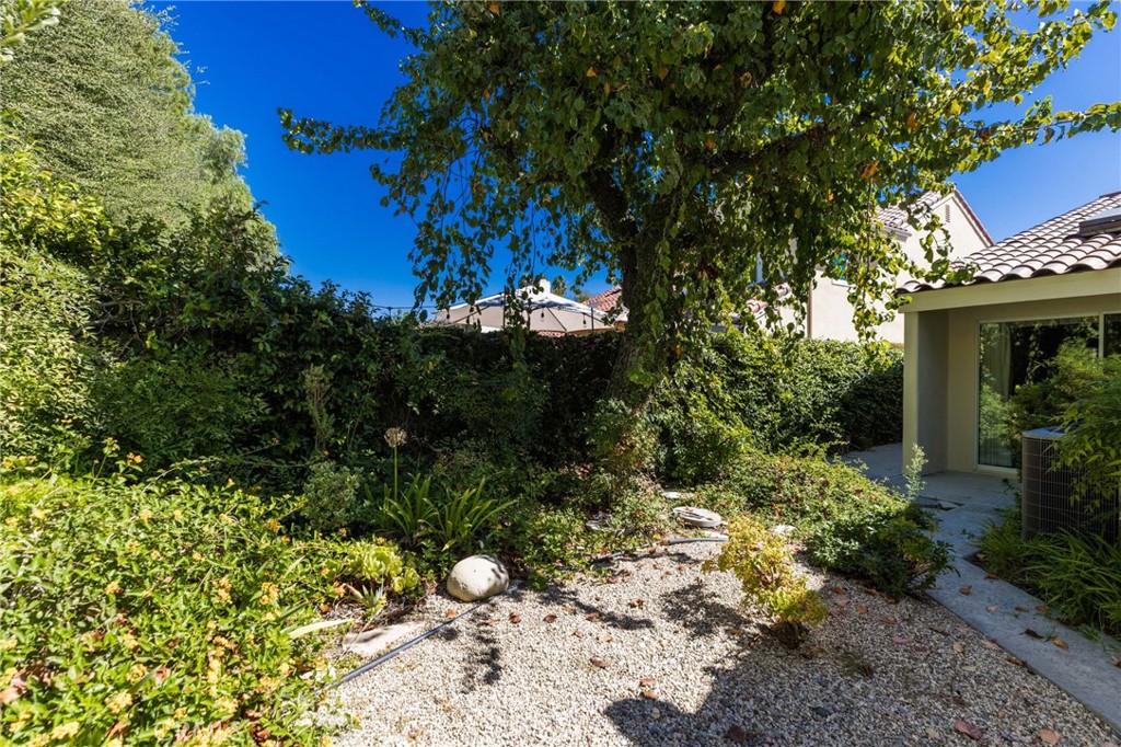 23252 Park Ensenada