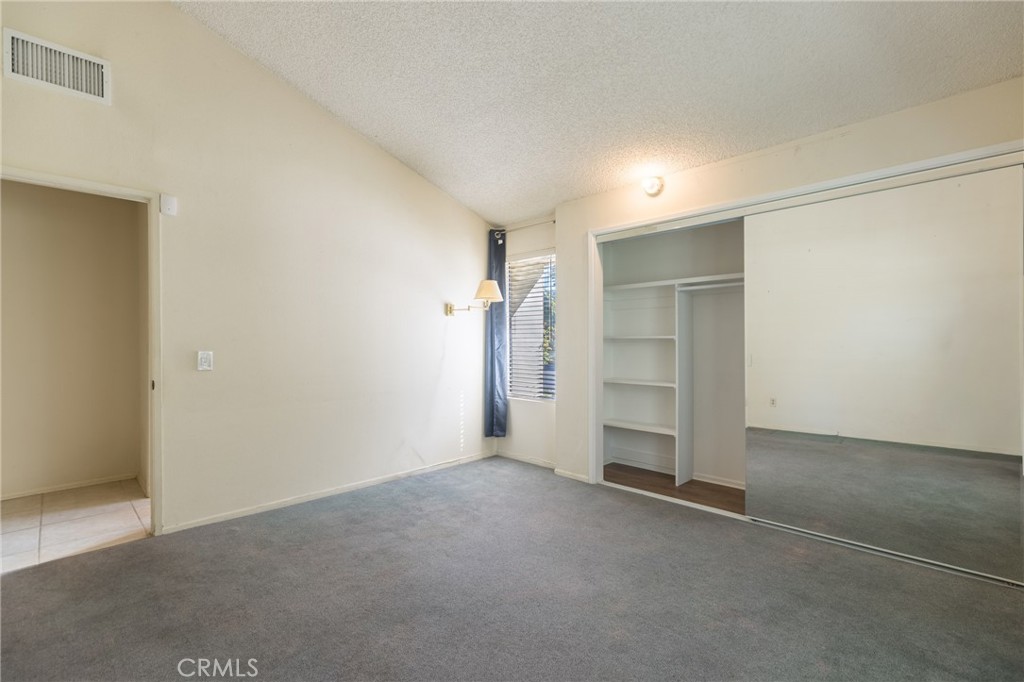 23252 Park Ensenada