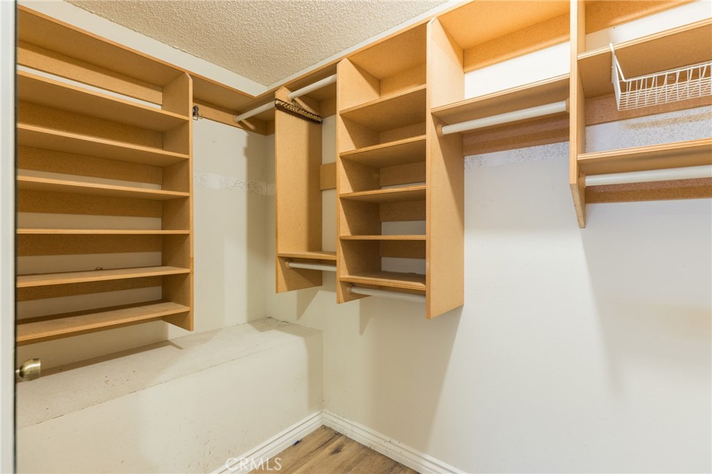 23252 Park Ensenada