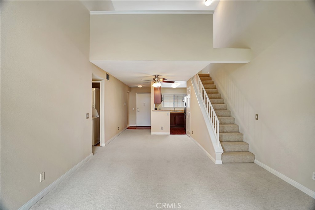 5510 Owensmouth Avenue 328