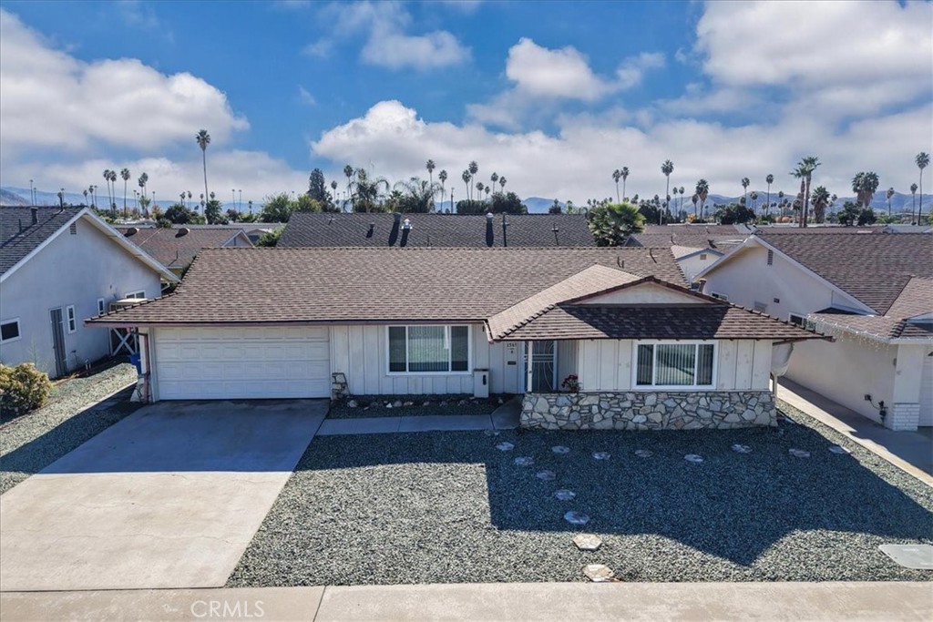 1561 Sandlewood Drive