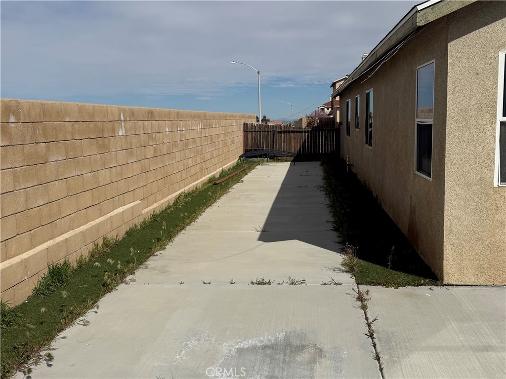 11711 Cliffwood