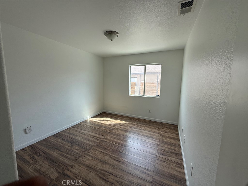 11711 Cliffwood
