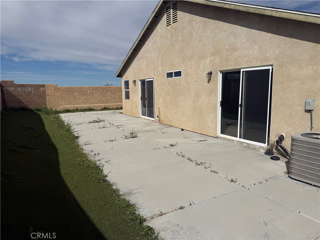 11711 Cliffwood