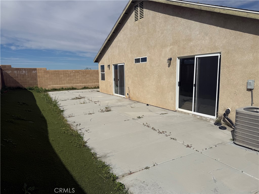 11711 Cliffwood