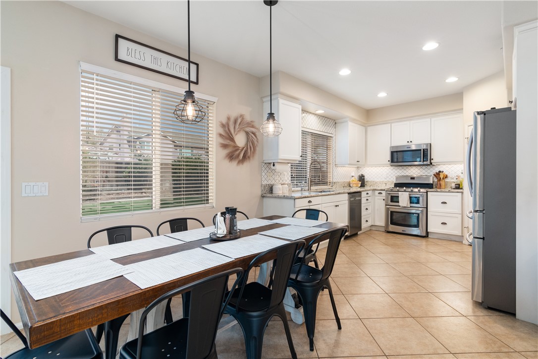 33611 Delphinium Lane