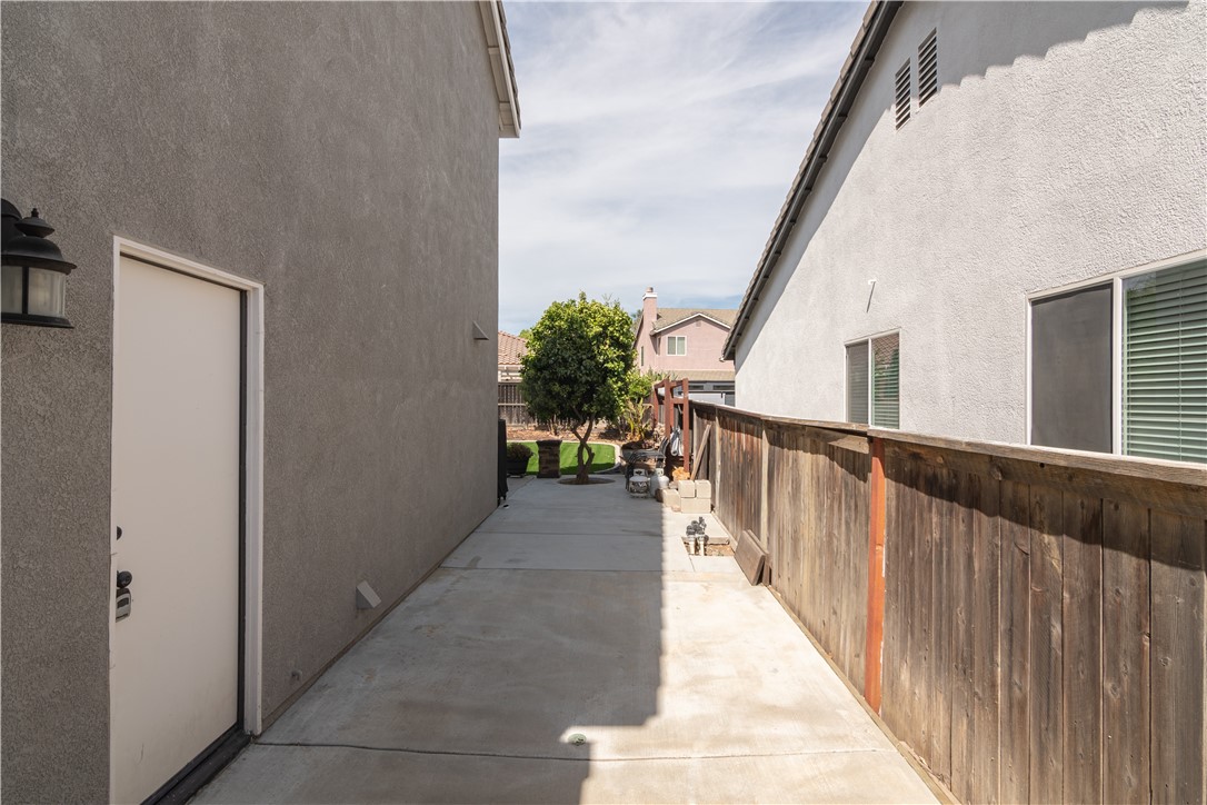 33611 Delphinium Lane