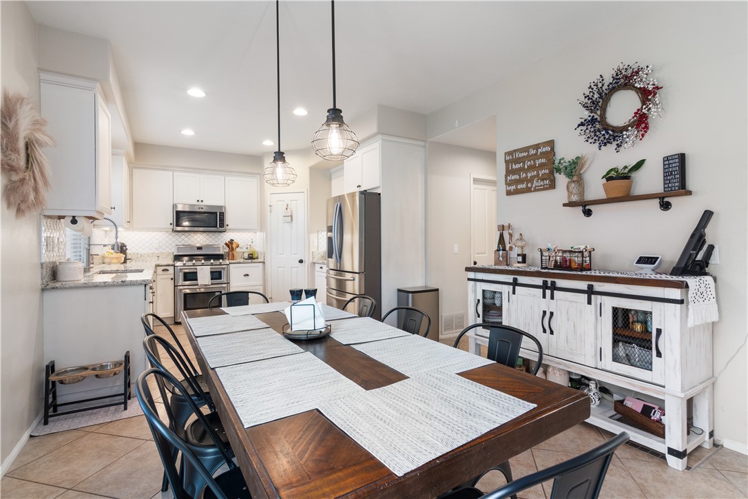 33611 Delphinium Lane