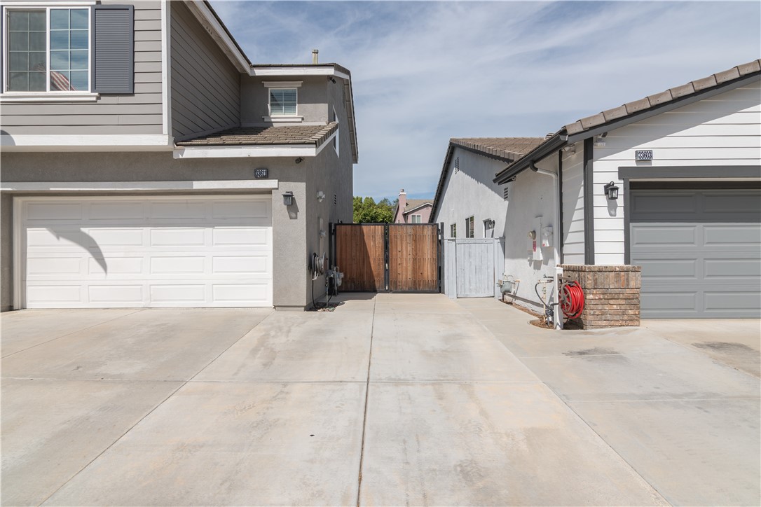 33611 Delphinium Lane