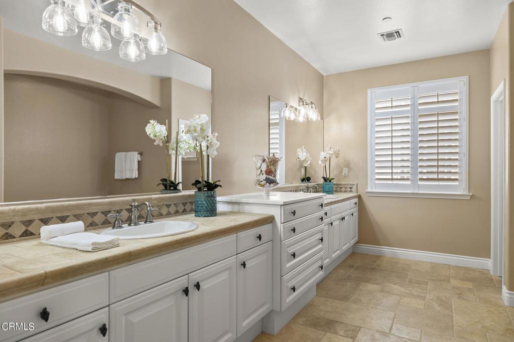 1304 Twin Tides Place